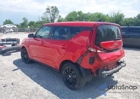 2020 Kia Soul Lx z USA, uszkodzony, nr VIN KNDJ23AU8L7706839